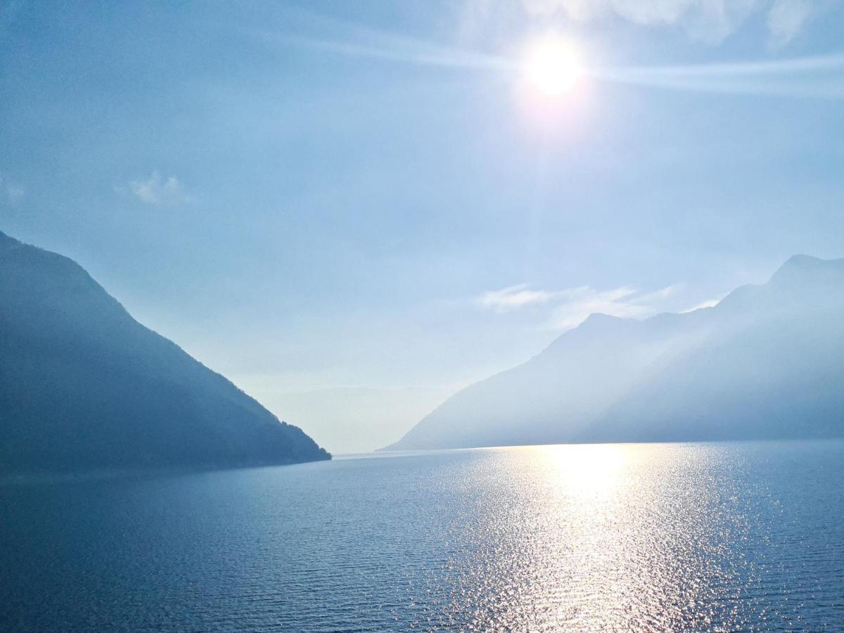 Colonno Panoramica Lago Di Como エクステリア 写真